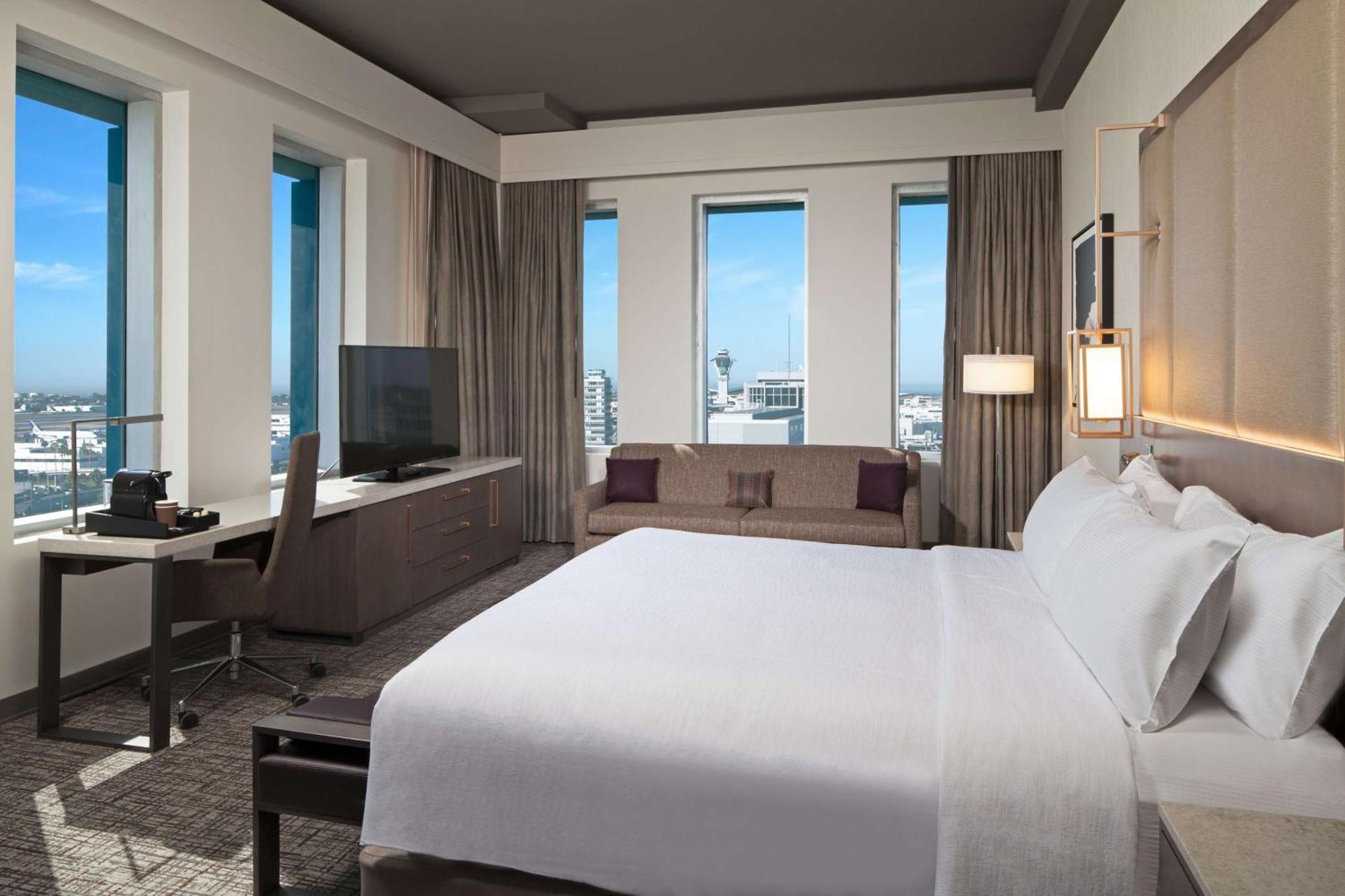 Superior King Room,1548823675:JPEG