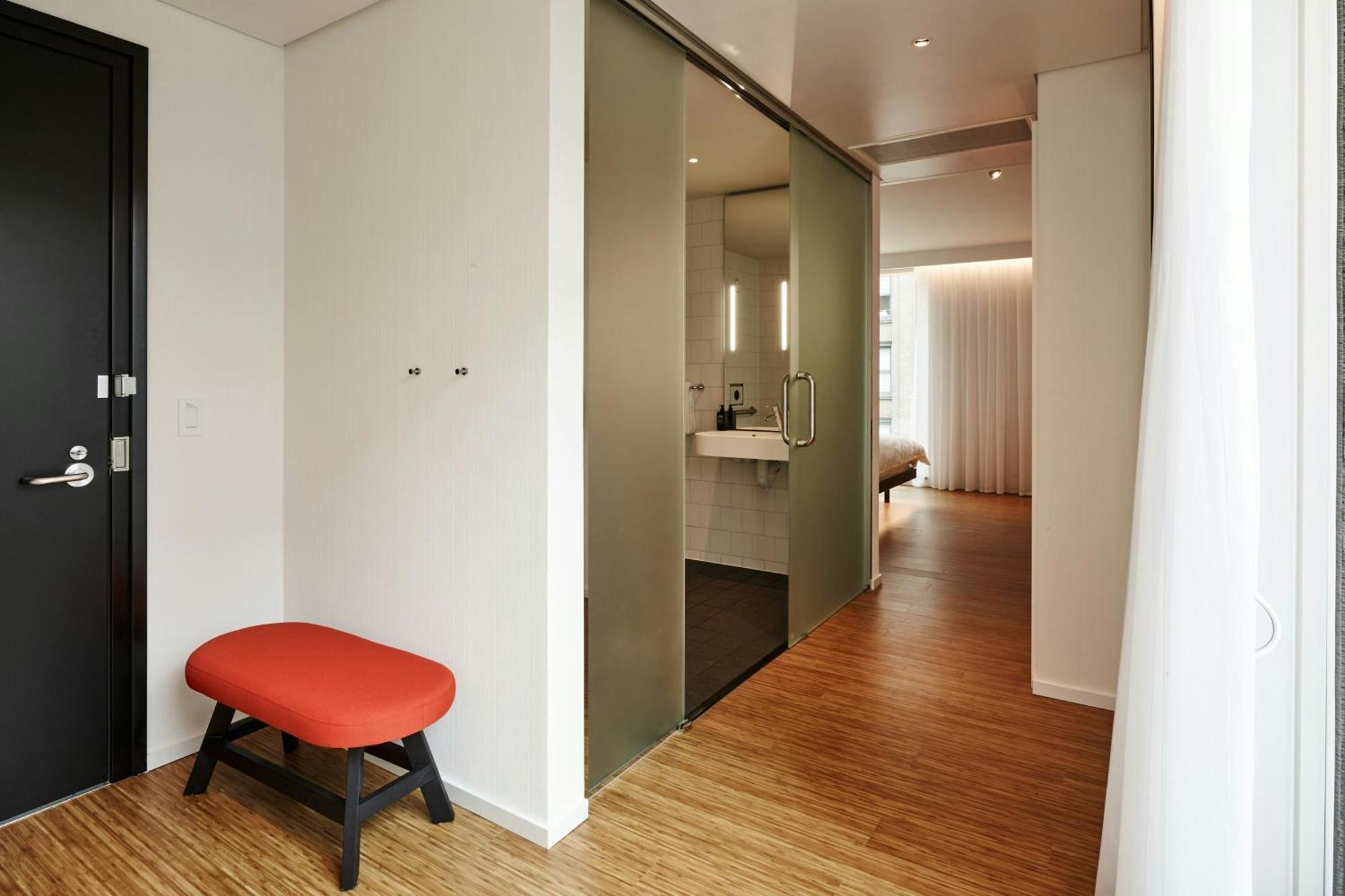 King Room Accessible,1731689802:JPEG